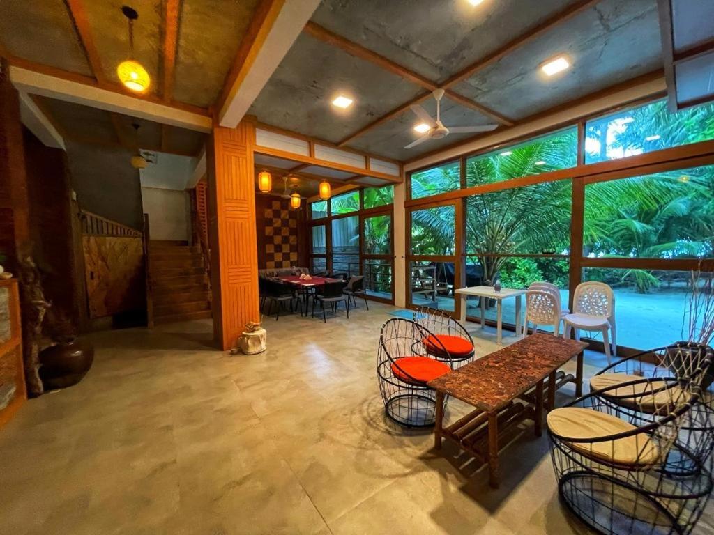 Finolhu Beach Guest House Феліду Екстер'єр фото