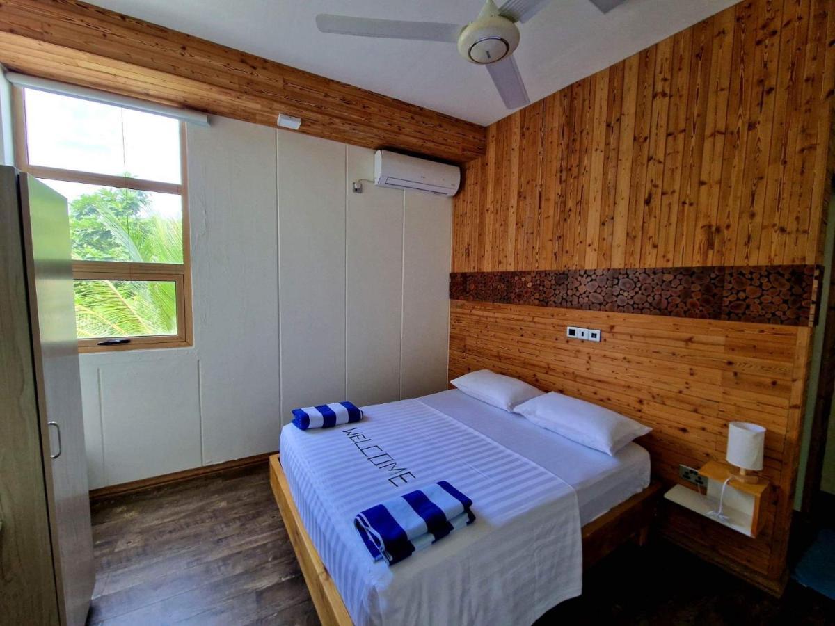 Finolhu Beach Guest House Феліду Екстер'єр фото